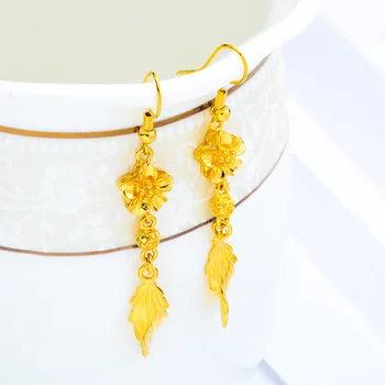 Nye damer koreanske version af simple sand guld lang kvast øreringe runde bold kærlighed blad kvindelige forgyldt falske guld øreringe