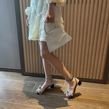 Firkantet Tå Sko Høje Hæle Sandaler Dame Bue Diamant Mode Koreansk Stil Spænde Strop Sko Solid Kvindelige Sommeren Nye Splint