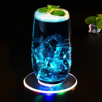 Hvid / Farverige Lys Vandtæt Lys Op Coaster Coaster Glow Bar Rund Flaske Lysende Cup LED Akryl Drikkevarer Indehaver