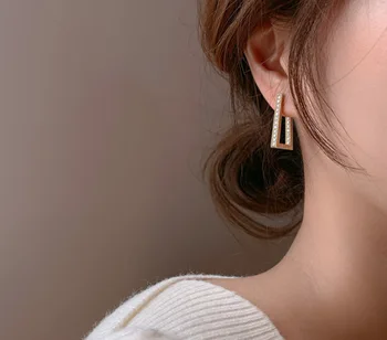 S925 sølv nål fuld diamant geometriske rektangel øreringe kvindelige kreative enkel lille design