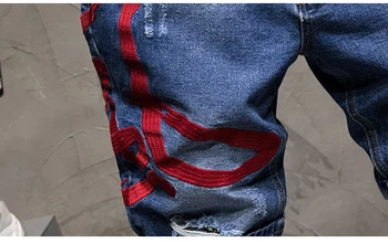 Nye Mænd mandlige mode afslappet Kinesiske broderet rippet shorts om Sommeren huller flået knæ længde lige denim jeans