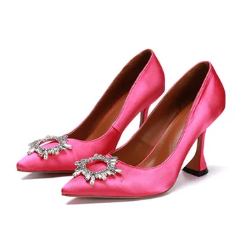 2021 hot salg enkelt sko kvinder Europæiske og Amerikanske temperament sexet banket pegede rhinestone høj hæle mode sko